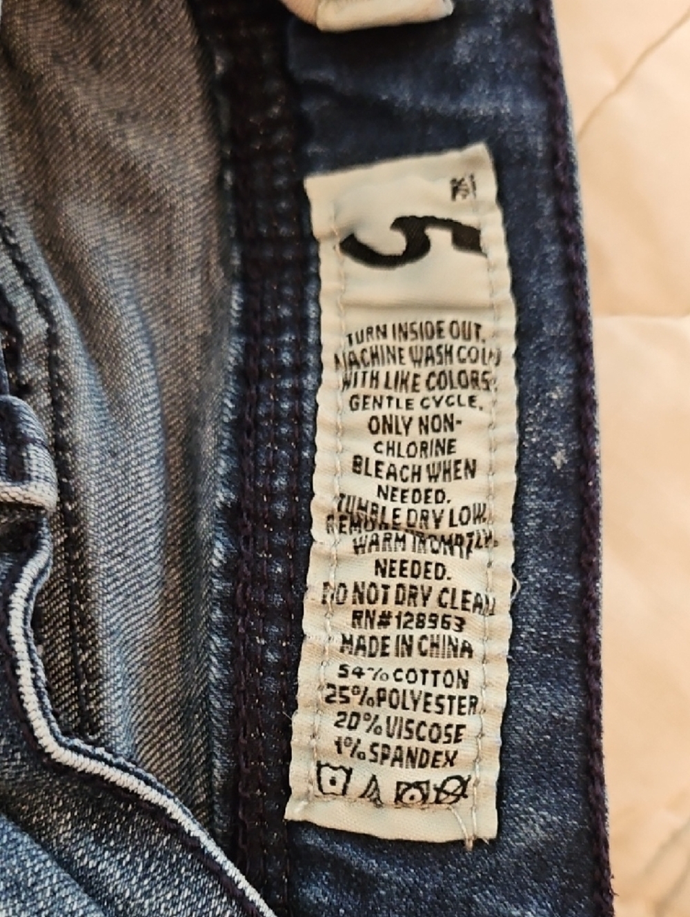 Indigo Rein Ankle Two Button Patched Distressed Jeans -Size 5 - Picture 10 of 10